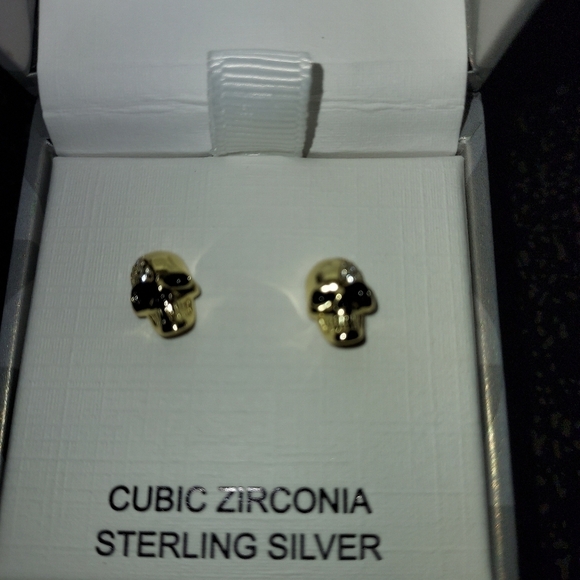Charlotte and Lexi skull stud sterling silver earrings - Picture 5 of 8